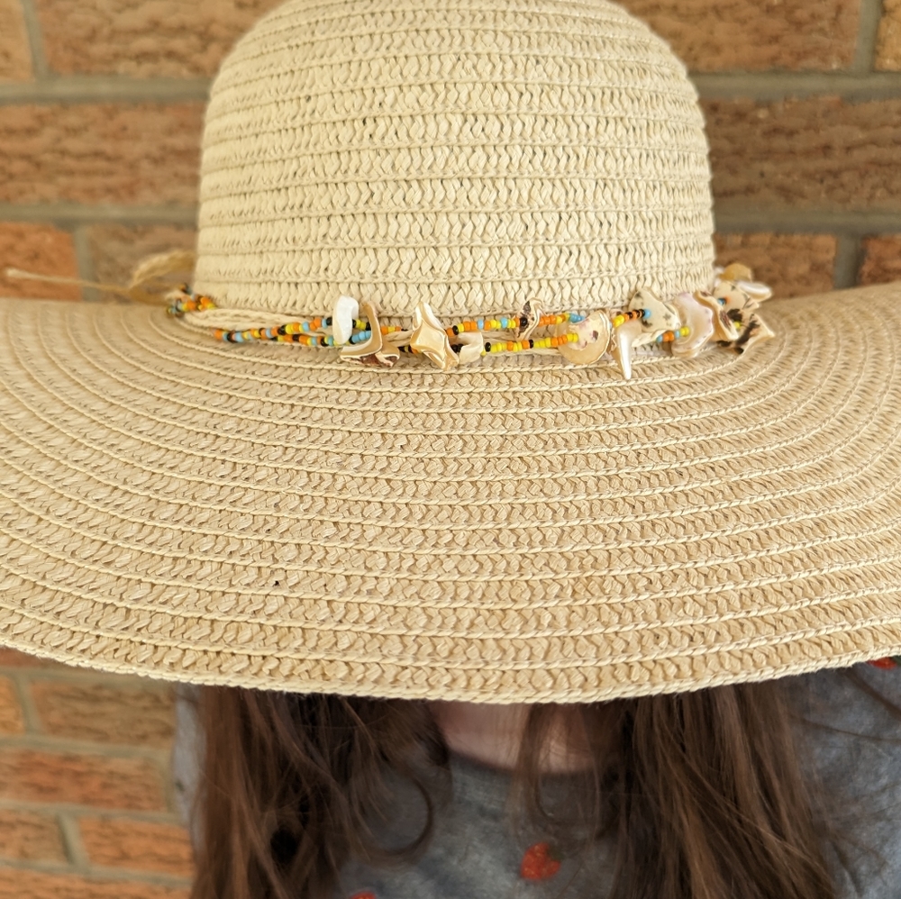 Q Headwear Wide Brimmed Beaded Woven Sun Hat
